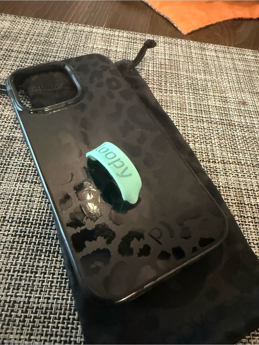 iPhone 16 Pro Max Loopy Case Black Leopard Print